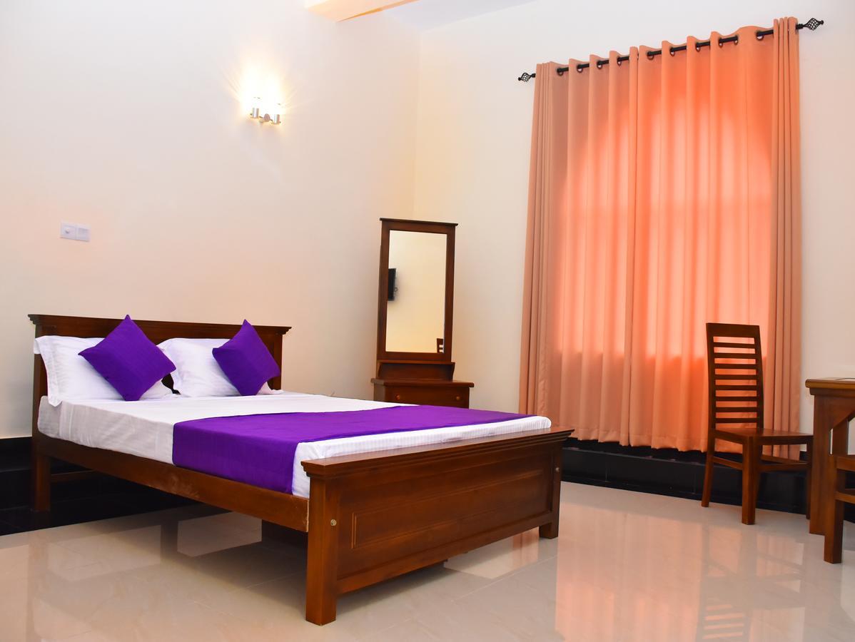 Capitalcity Hotel Badulla Buitenkant foto