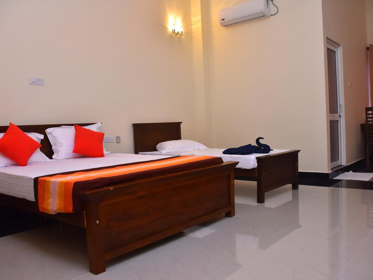 Capitalcity Hotel Badulla Buitenkant foto