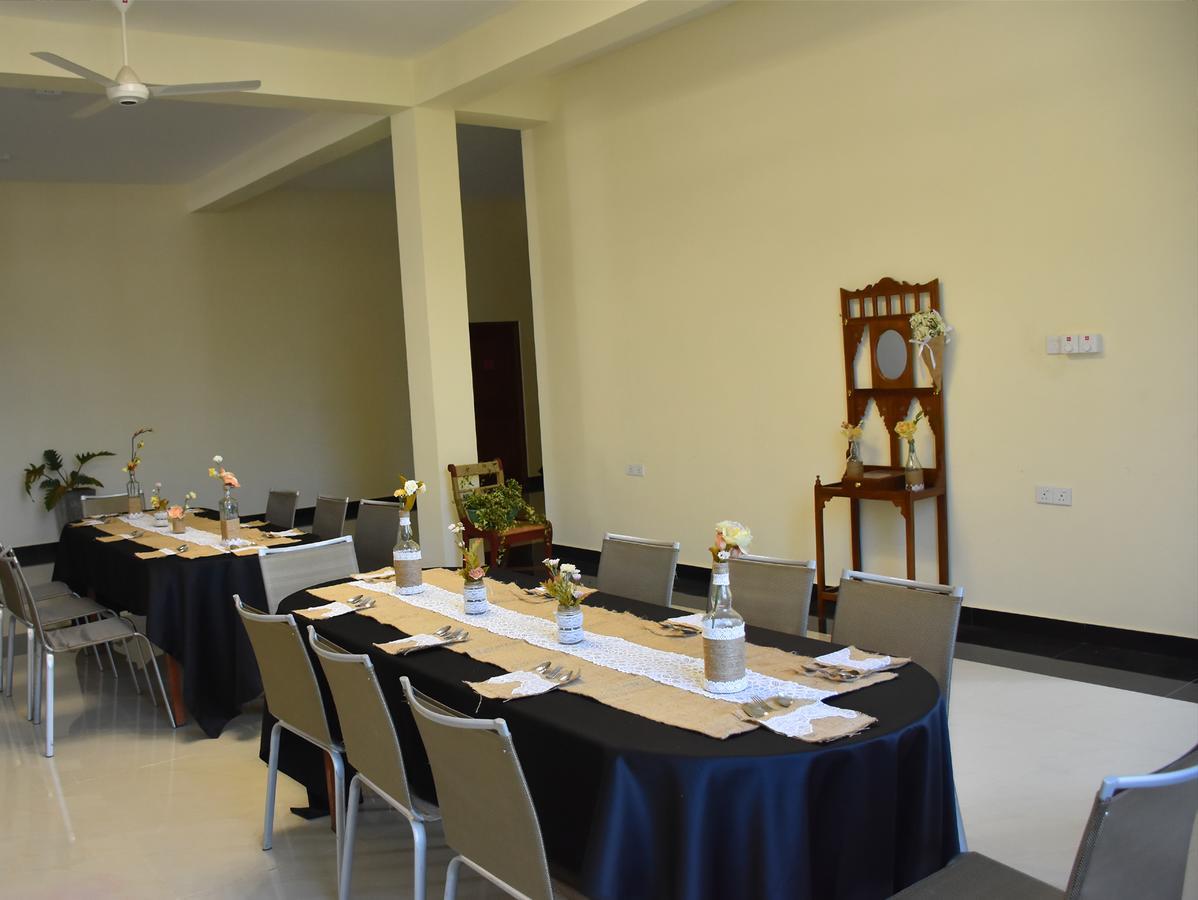 Capitalcity Hotel Badulla Buitenkant foto
