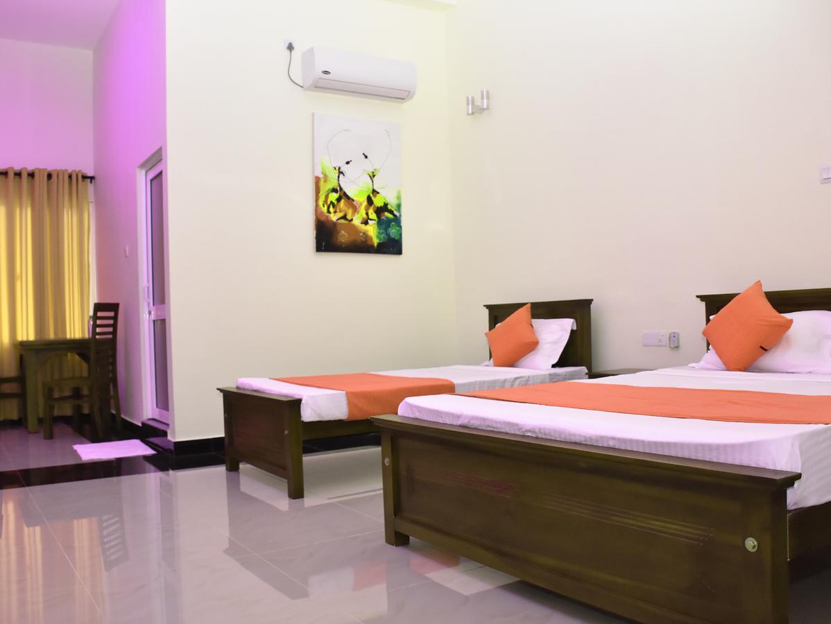 Capitalcity Hotel Badulla Buitenkant foto