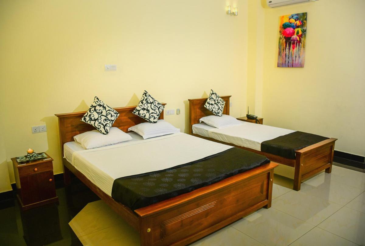 Capitalcity Hotel Badulla Buitenkant foto