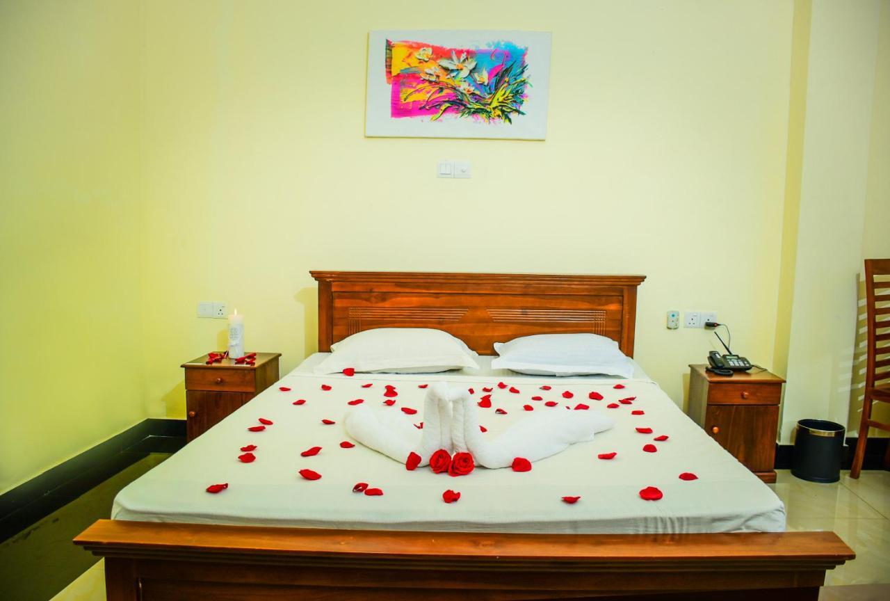 Capitalcity Hotel Badulla Buitenkant foto